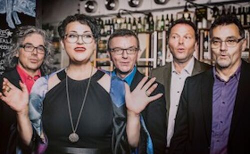 unterwegs-in-sachen-liebe-kreuzgangspiele-extra-20252026