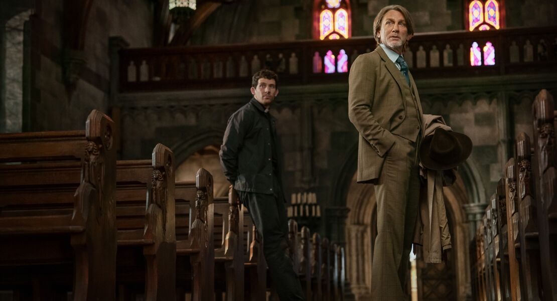 wake-up-dead-man-a-knives-out-mystery