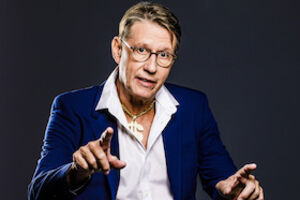 Kabarett & Co präsentiert: Andreas Rebers Rein geschäftlich: Bilanz