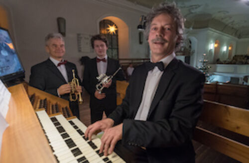 festliches-osterkonzert-im-glanz-von-trompeten-und-orgel