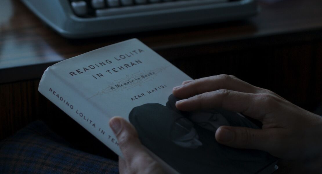 lolita-lesen-in-teheran