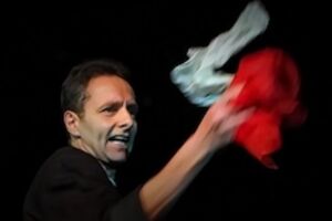 magic moments - TRIOM: Handel (Zauberkunst), Löffler (Musik), Weiner (Marionette, Sprache)