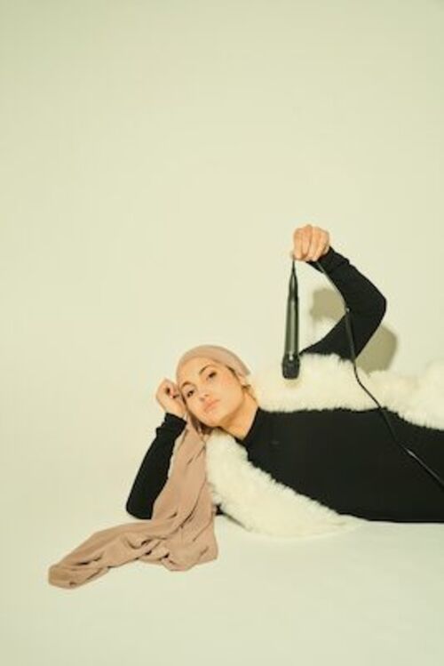 anissa-loucif-mit-mach-nicht-so-auf-teuer