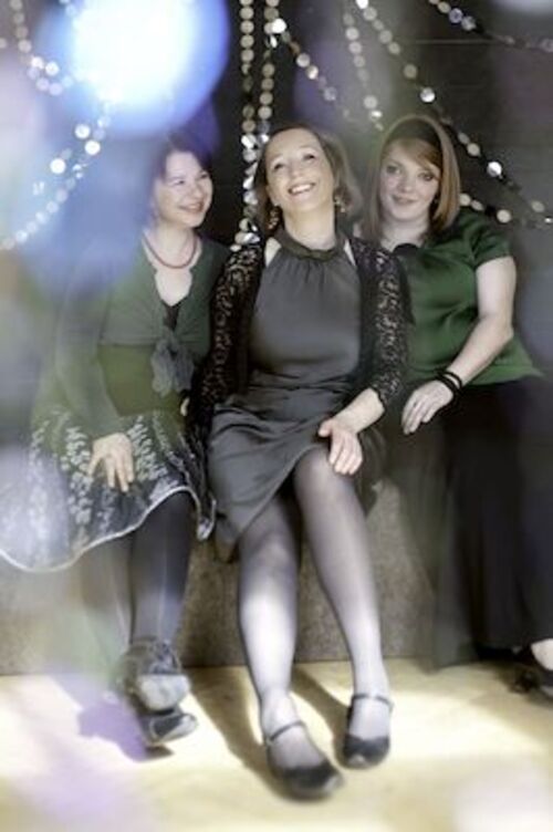 more-maids-die-first-ladies-des-irish-folk
