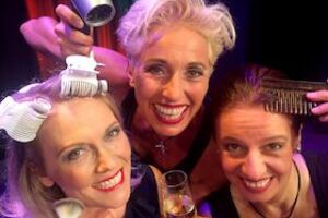 Sekt and the City - frisch geföhnt und flach gelegt